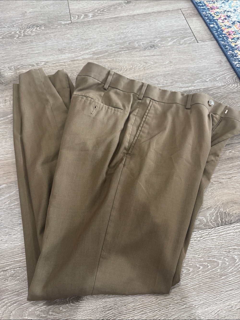 Roundtree & Yorke Men's Olive Dress Pants - Flat Front